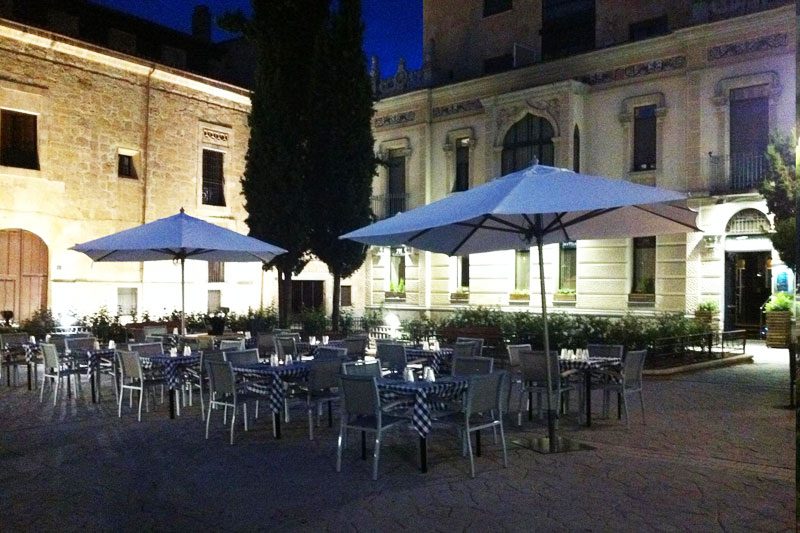 Terraza con encanto en Salamanca noche